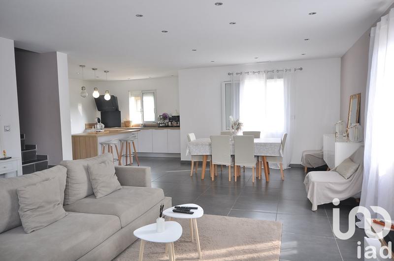 Maison - 123 m² - 6 pièces