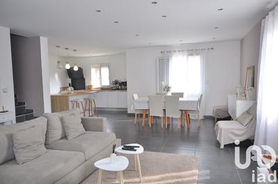 Maison - 123 m² - 6 pièces