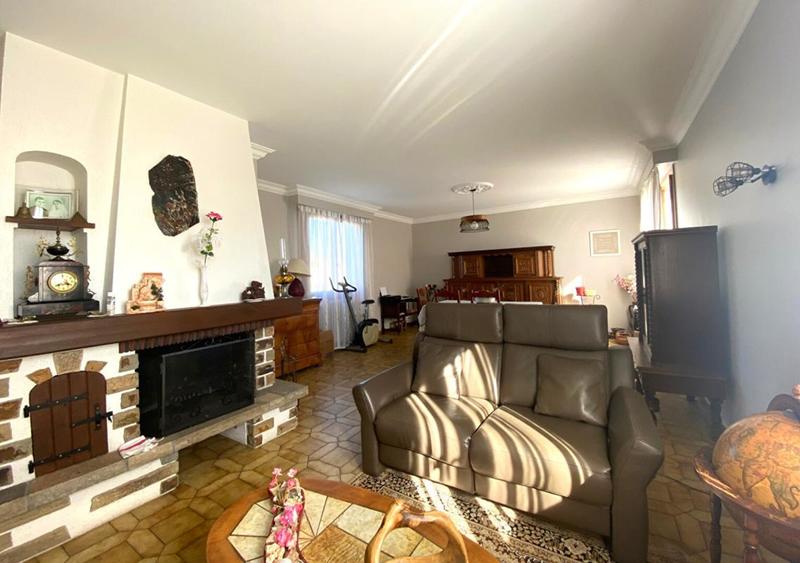 Maison - 110 m² - 6 pièces