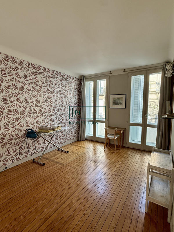 Maison - 346 m² - 8 pièces