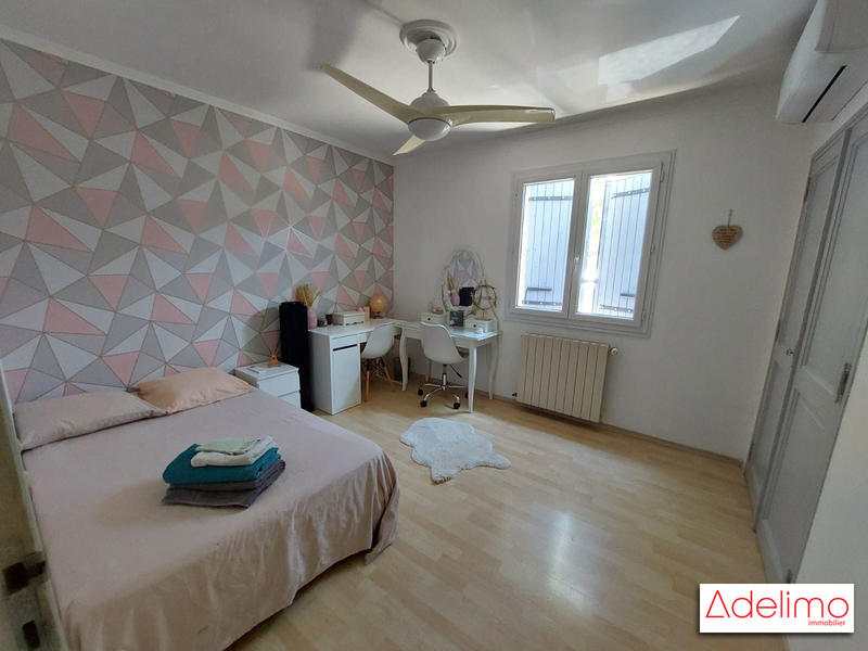 Villa - 231 m² - 9 pièces