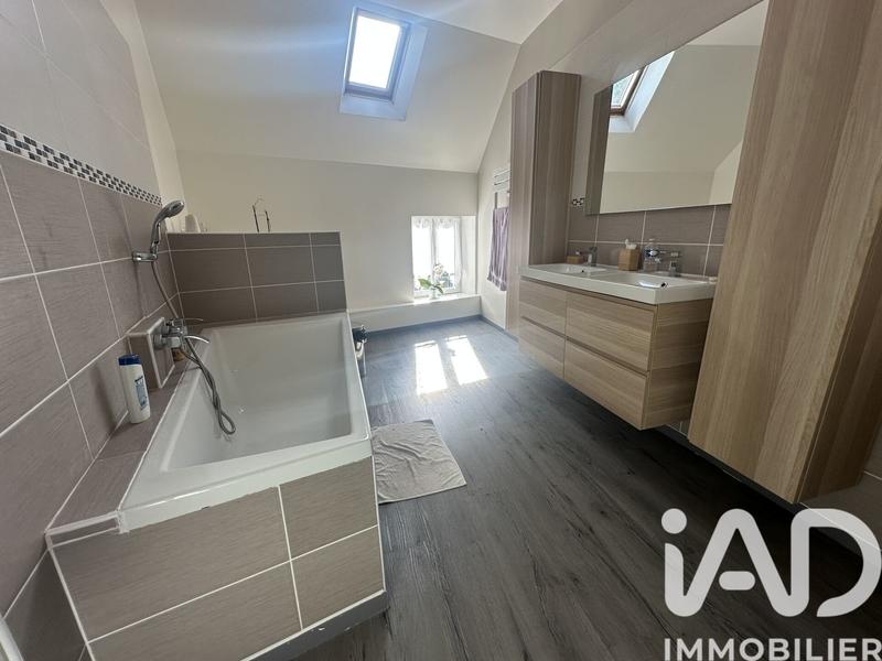 Maison - 153 m² - 5 pièces