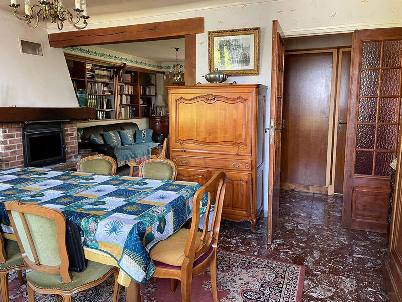 Maison - 198 m² - 7 pièces