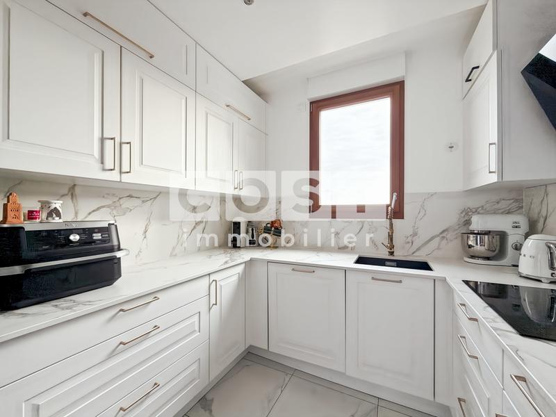 Appartement - 95 m² - 5 pièces