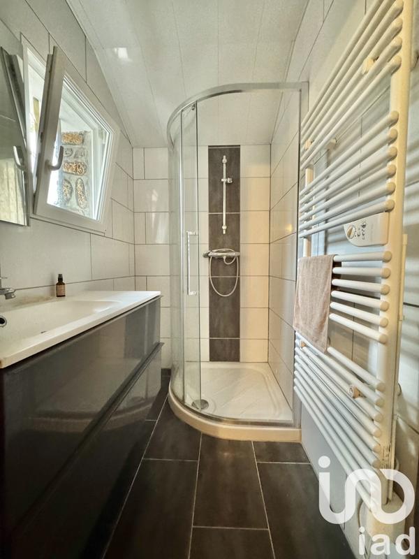 Maison - 95 m² - 5 pièces