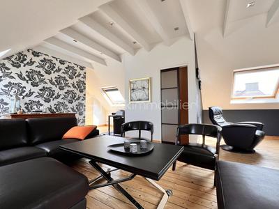 Maison - 225 m² - 8 pièces
