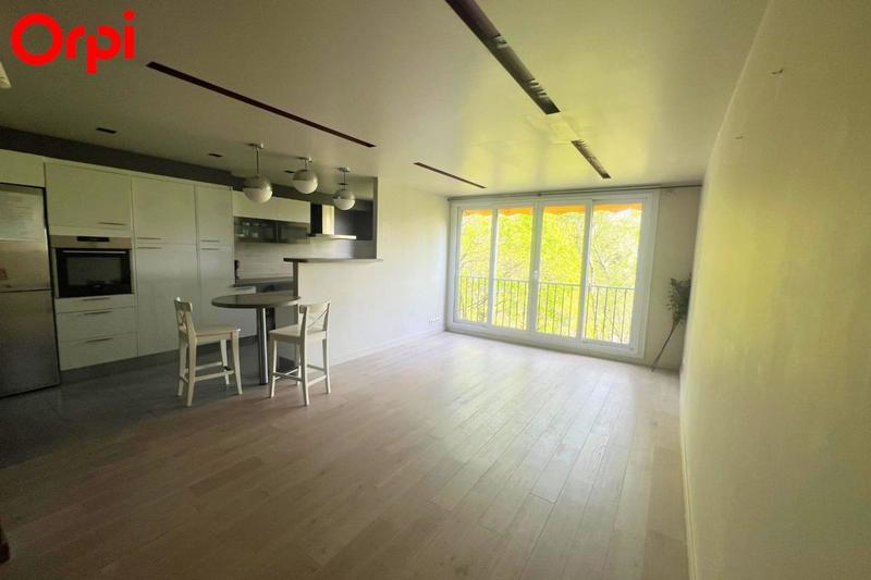 Appartement - 82 m² - 4 pièces