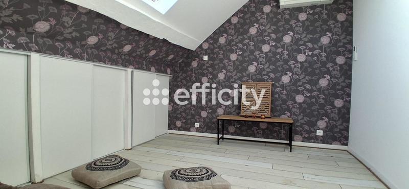 Maison - 343 m² - 11 pièces