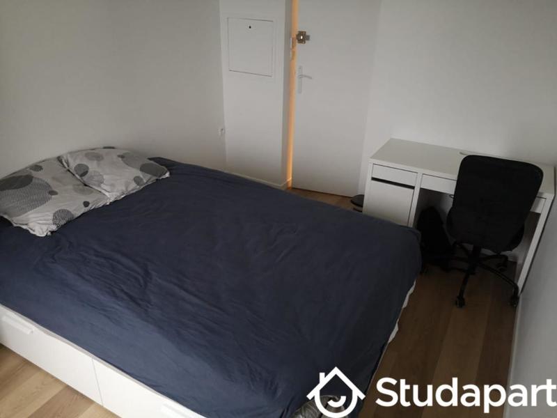 Chambre - 10 m² - 1 pièce