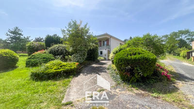 Maison - 97 m² - 4 pièces