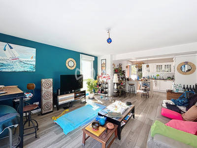 Appartement - 80 m² - 3 pièces