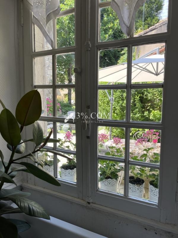 Maison - 228 m² - 9 pièces