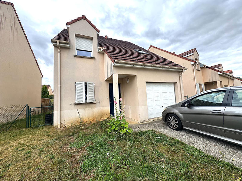 Maison - 92 m² - 4 pièces