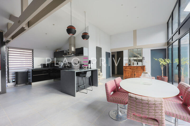 Appartement - 112 m² - 5 pièces