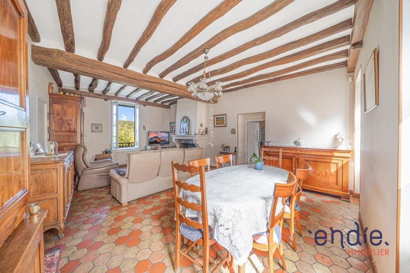 Maison - 163 m² - 6 pièces