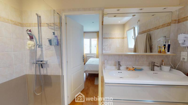 Maison - 143 m² - 7 pièces