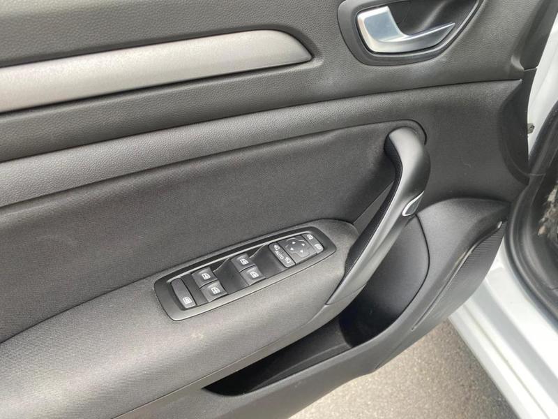 Renault Mégane Business 1.5dci 115cv Carplay/Gps/Regulateur/Radars Av Ar 1 ère main