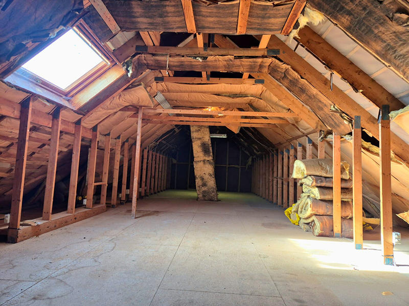 Maison - 95 m² - 5 pièces