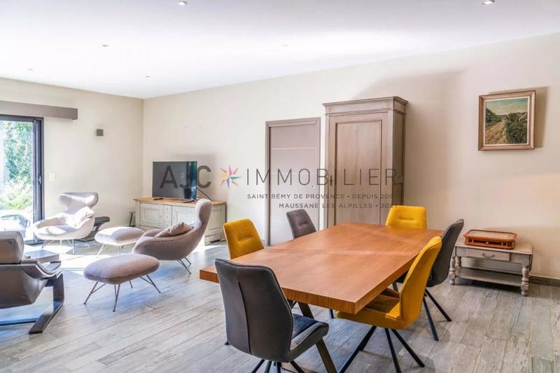 Maison - 158 m² - 4 pièces
