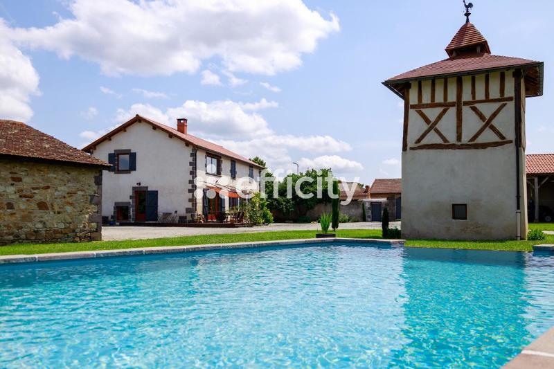 Maison - 306 m² - 8 pièces