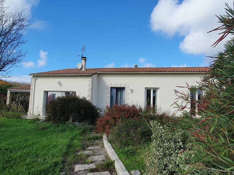 Maison traditionnelle - 120 m² - 4 pièces