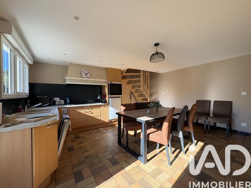 Maison - 165 m² - 7 pièces