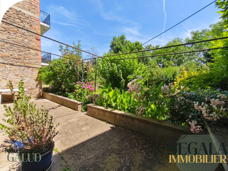 Maison - 99 m² - 5 pièces