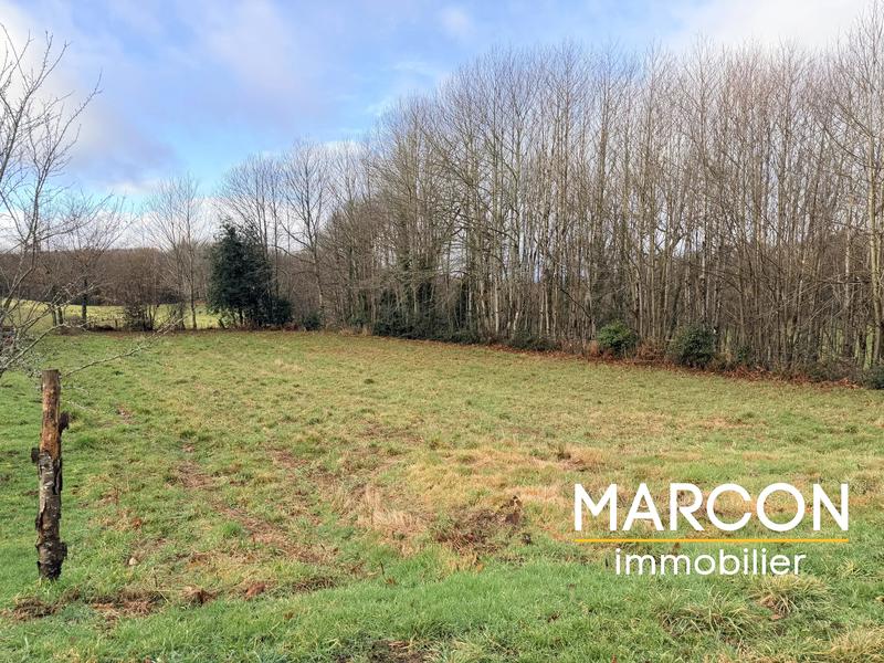 Terrain constructible - 1 081 m²
