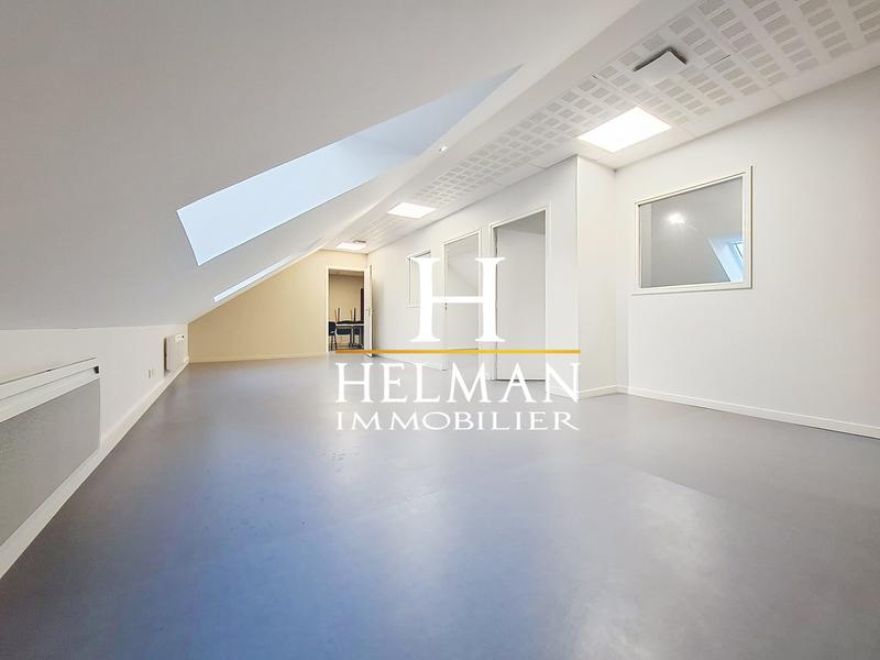 Bureau - 331 m² - 14 pièces