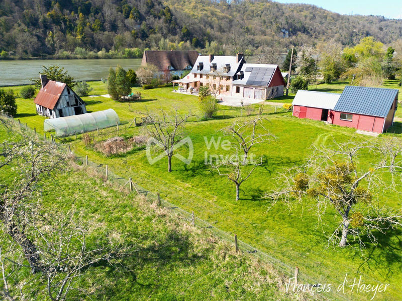 Maison - 205 m² - 8 pièces