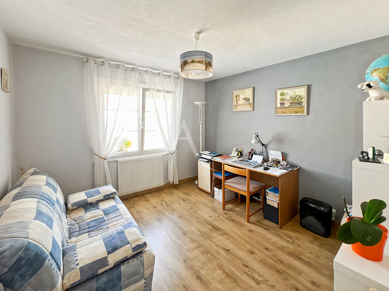 Maison - 92 m² - 5 pièces