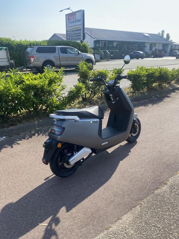 Mash E-City 2.0 - E-City - E City - City -Ecity 2.0 Scooter Electrique Scooter 50cc 50