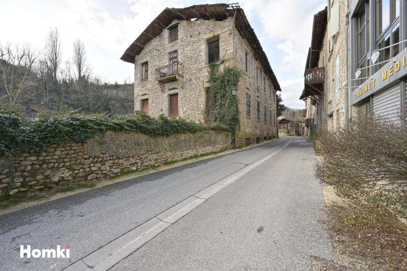 Local commercial - 742 m² - 30 pièces