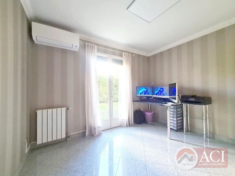 Maison - 140 m² - 7 pièces