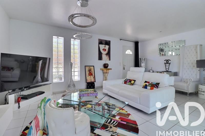 Maison - 95 m² - 4 pièces