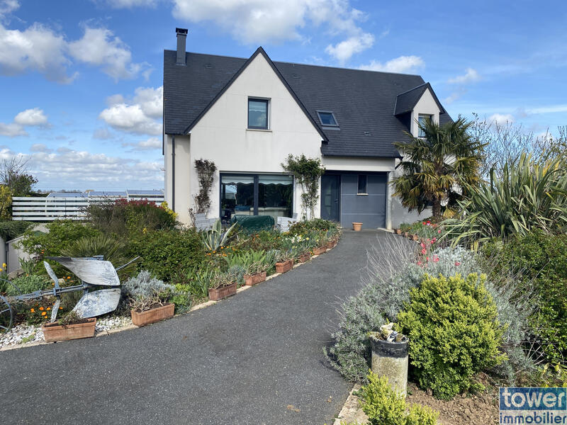 Maison - 150 m² - 7 pièces