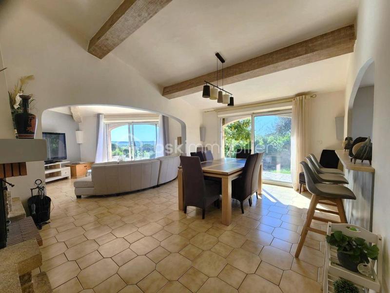 Villa - 105 m² - 4 pièces