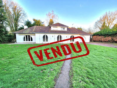 Maison - 199 m² - 6 pièces