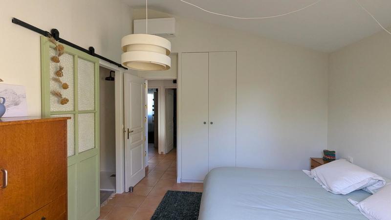 Villa - 168 m² - 6 pièces