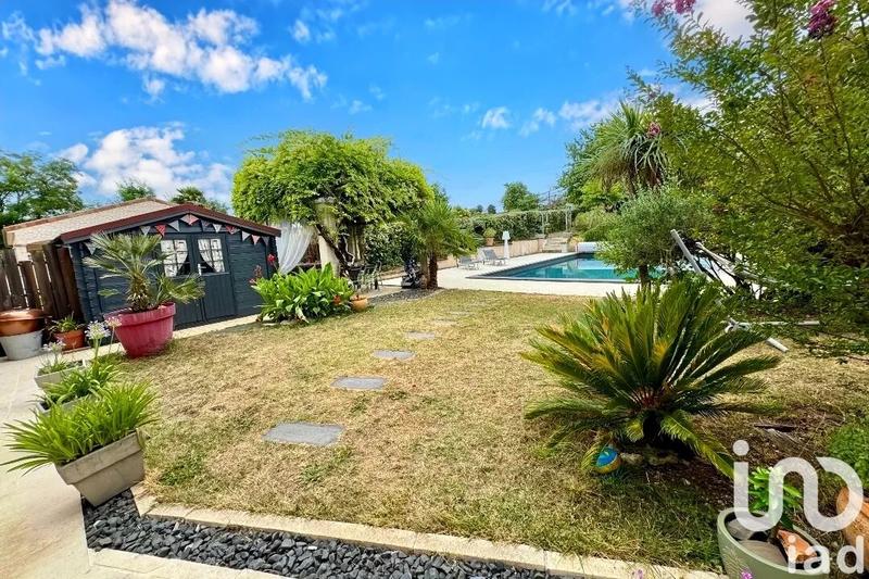 Maison - 200 m² - 7 pièces