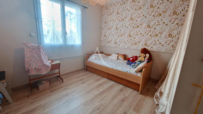 Maison - 94 m² - 5 pièces