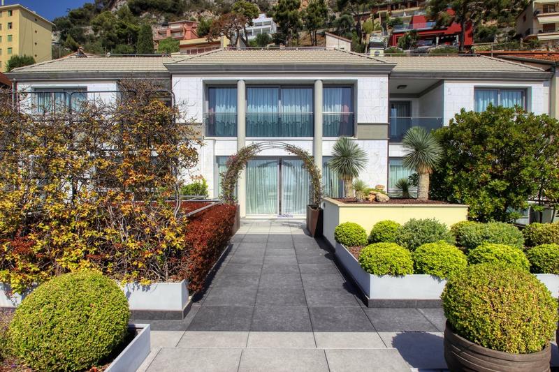 Appartement - 322 m² - 8 pièces