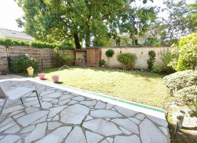 Duplex - 94 m² - 5 pièces