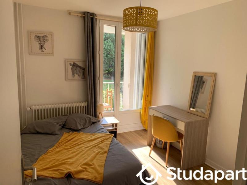 Chambre - 10 m² - 1 pièce