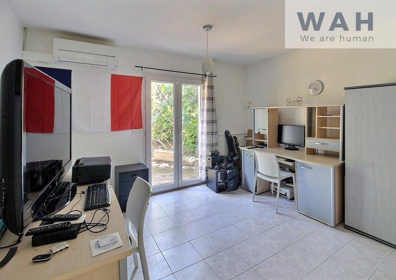 Villa - 272 m² - 6 pièces