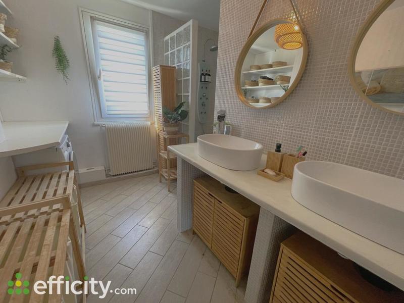 Maison - 91 m² - 5 pièces