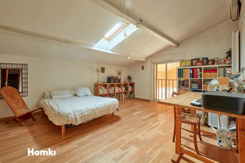 Maison - 203 m² - 7 pièces