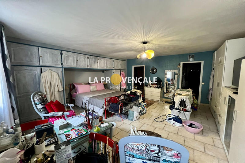 Appartement - 155 m² - 6 pièces