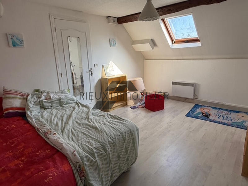 Propriété - 218 m² - 7 pièces