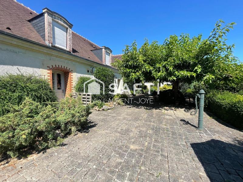 Maison - 430 m² - 9 pièces